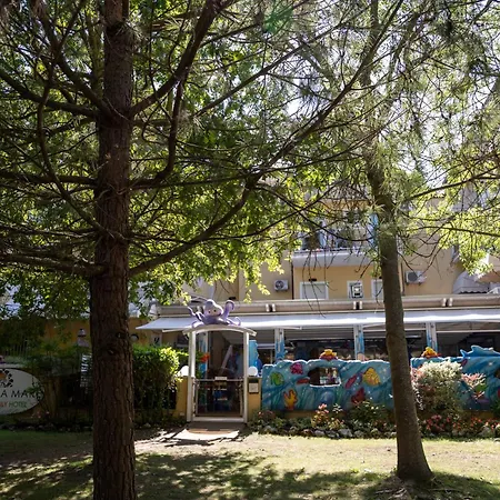 Hotel Pinetina Mare Baby Family 3*