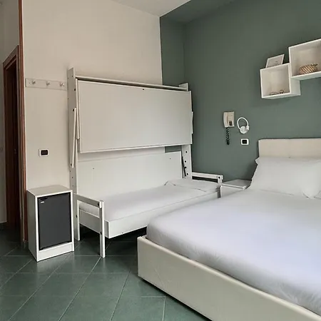 Hotel Pinetina Mare Baby Family