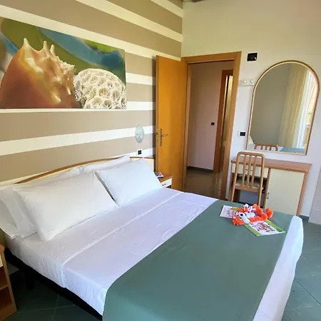 Pinetina Mare Baby Family Hotel 3*